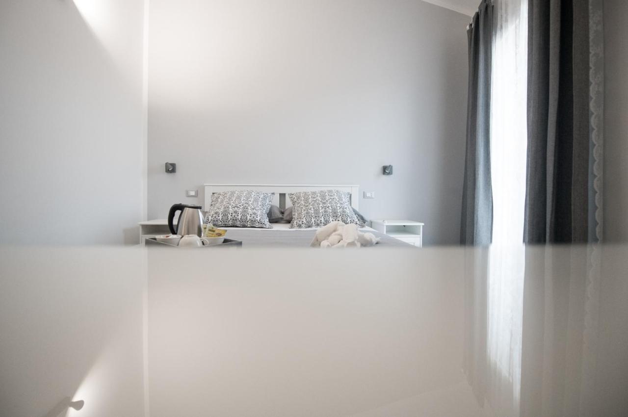 Dove Sorge Il Sole Bed & Breakfast Custonaci Exterior photo